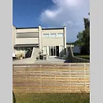 Townhouse With Fantastic Outdoor Area