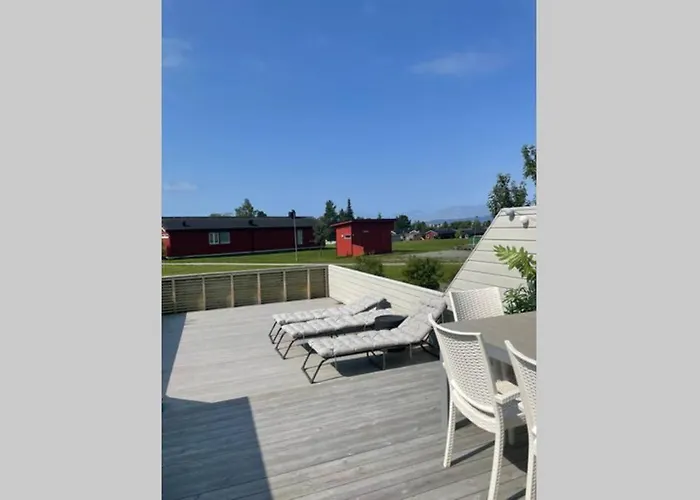 Townhouse With Fantastic Outdoor Area Holiday home *