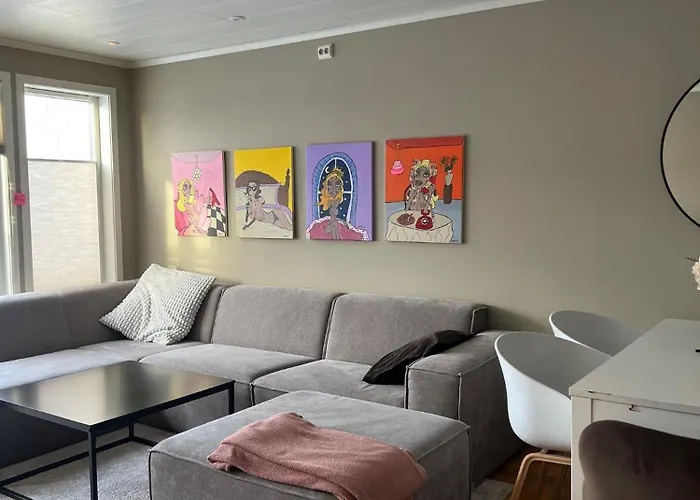 Townhouse With Fantastic Outdoor Area